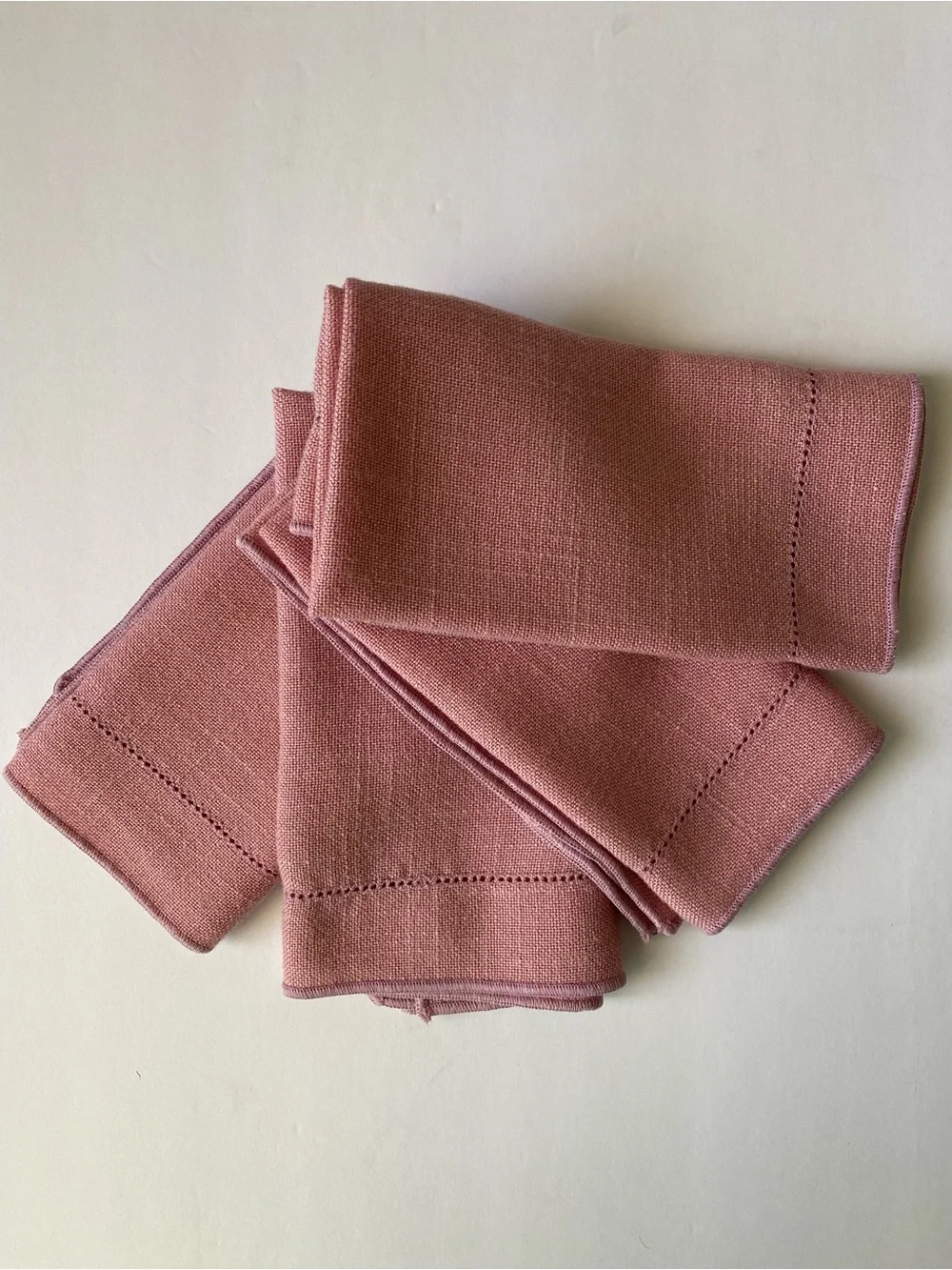 4 Dinner napkins pink linen cotton blend